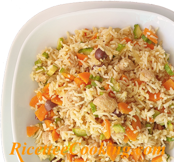 Riso basmati con verdure saltate e bocconcini di soia